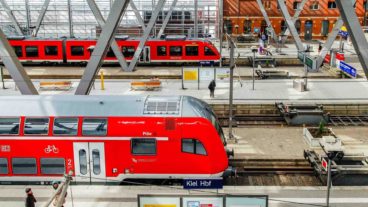 Regionalzüge im Hauptbahnhof Kiel in Schleswig-Holstein