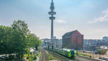 Zwei Wochen lang ist die Verbindungsbahn in Hamburg für den Regional- und Fernverkehr gesperrt.