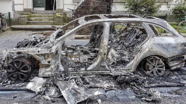 Nach G20-Randale: HVV will Besitzer von zerstörten Autos mit Monatskarten helfen