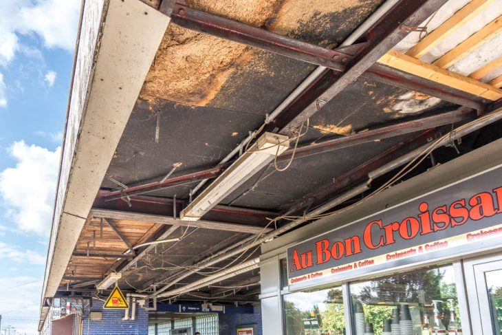 Dach am SBahnhof Elbgaustraße bleibt noch monatelang