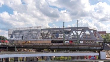 Die neue Bahn-Brücke am Berliner Tor soll die bisherigen Brücken ersetzen